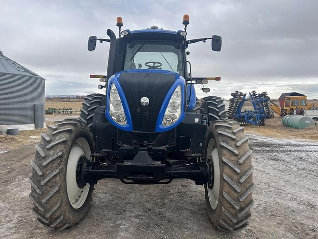 Image of New Holland T8.275 equipment image 1