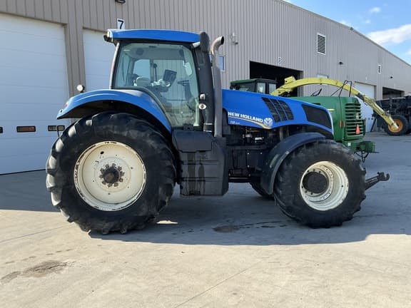 Image of New Holland T8.300 equipment image 1