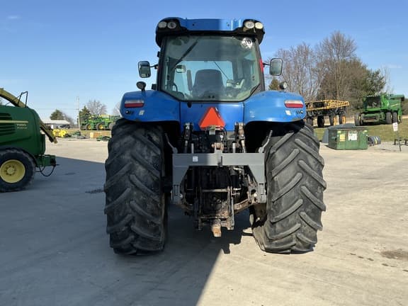 Image of New Holland T8.300 equipment image 3
