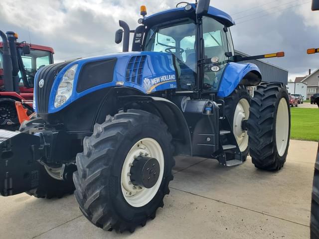 Image of New Holland T8.300 equipment image 2
