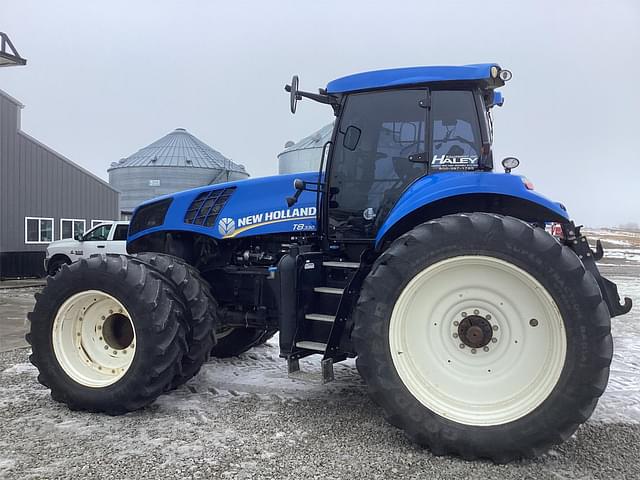 Image of New Holland T8.330 equipment image 4