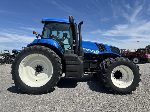 Image of New Holland T8.330 equipment image 3