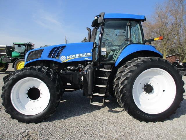 Image of New Holland T8.330 equipment image 2
