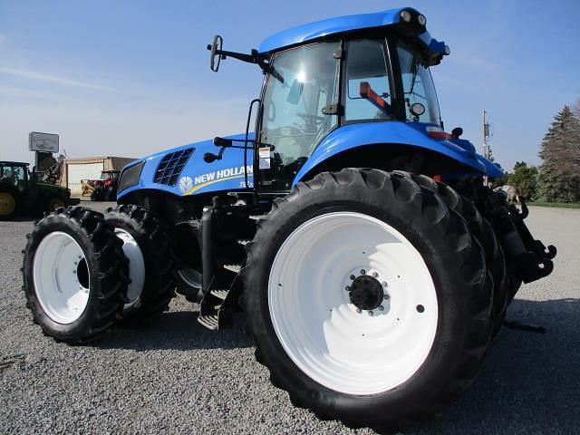 Image of New Holland T8.330 equipment image 4