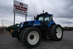 2011 New Holland T8.330 Image
