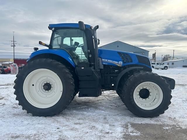 Image of New Holland T8.360 equipment image 3