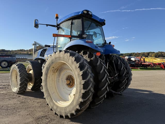 Image of New Holland T8.360 equipment image 4