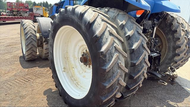 Image of New Holland T8.360 equipment image 4