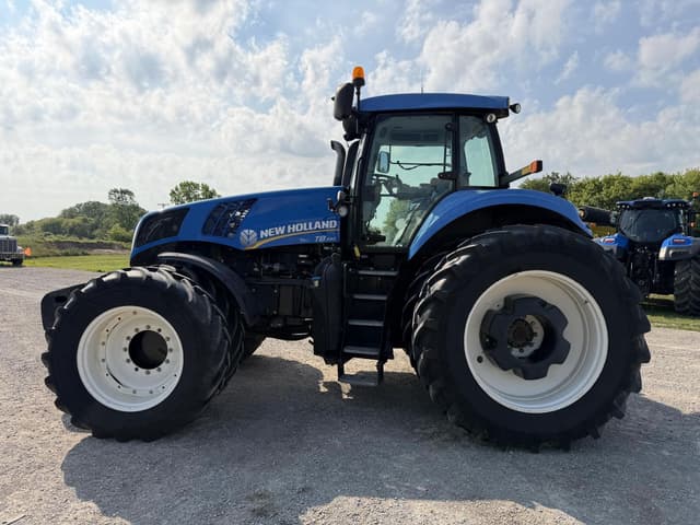 Image of New Holland T8.390 equipment image 1