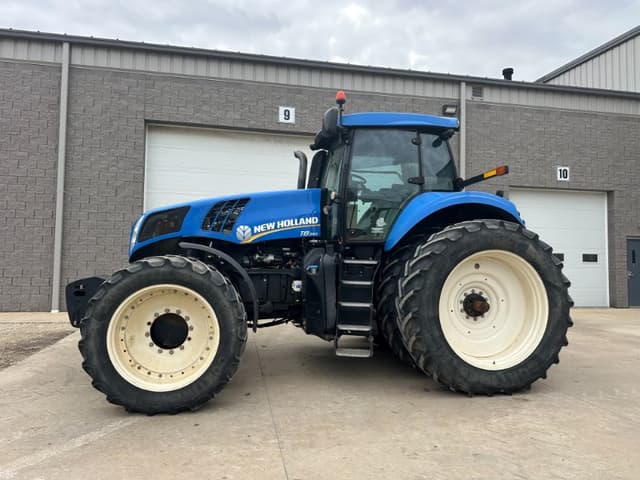 Image of New Holland T8.390 equipment image 1