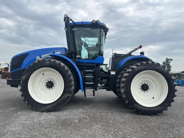Image of New Holland T9.390 equipment image 2