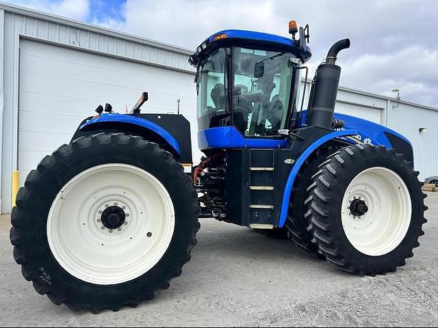 Image of New Holland T9.390 equipment image 2