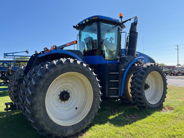 Image of New Holland T9.390 equipment image 2