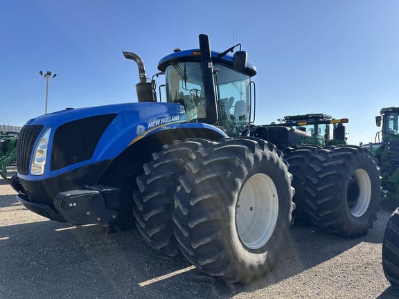 2011 New Holland T9.505 Equipment Image0