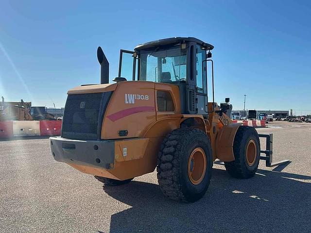 Image of New Holland W130B equipment image 3