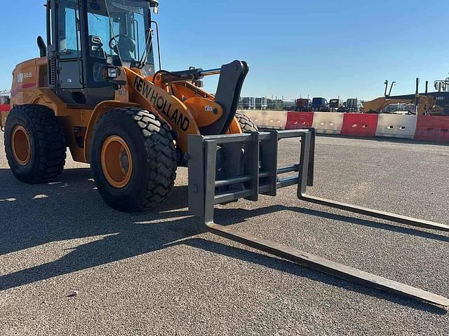 Image of New Holland W130B equipment image 2