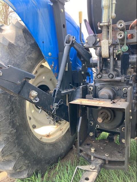 Image of New Holland Workmaster 55 equipment image 4
