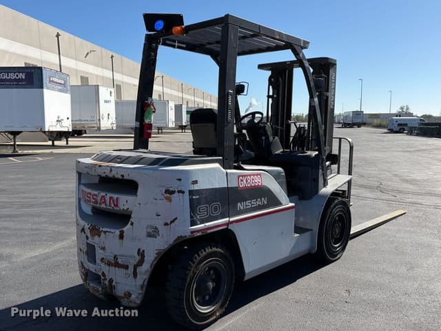 Image of Nissan MW1F4A40V equipment image 4