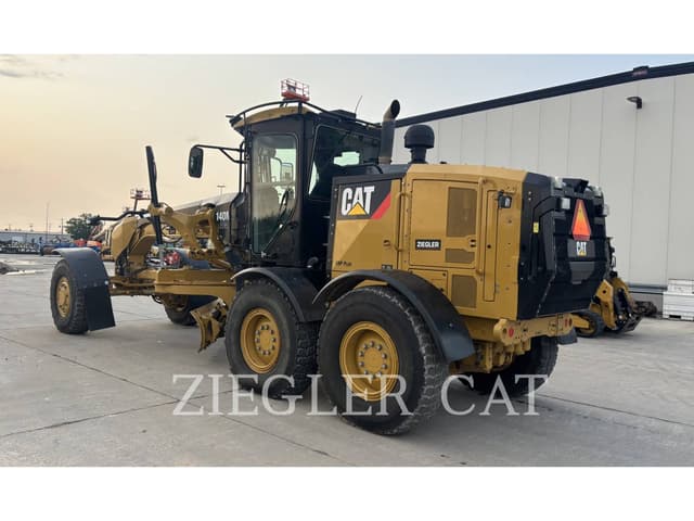 Image of Caterpillar 140M2AWD equipment image 3