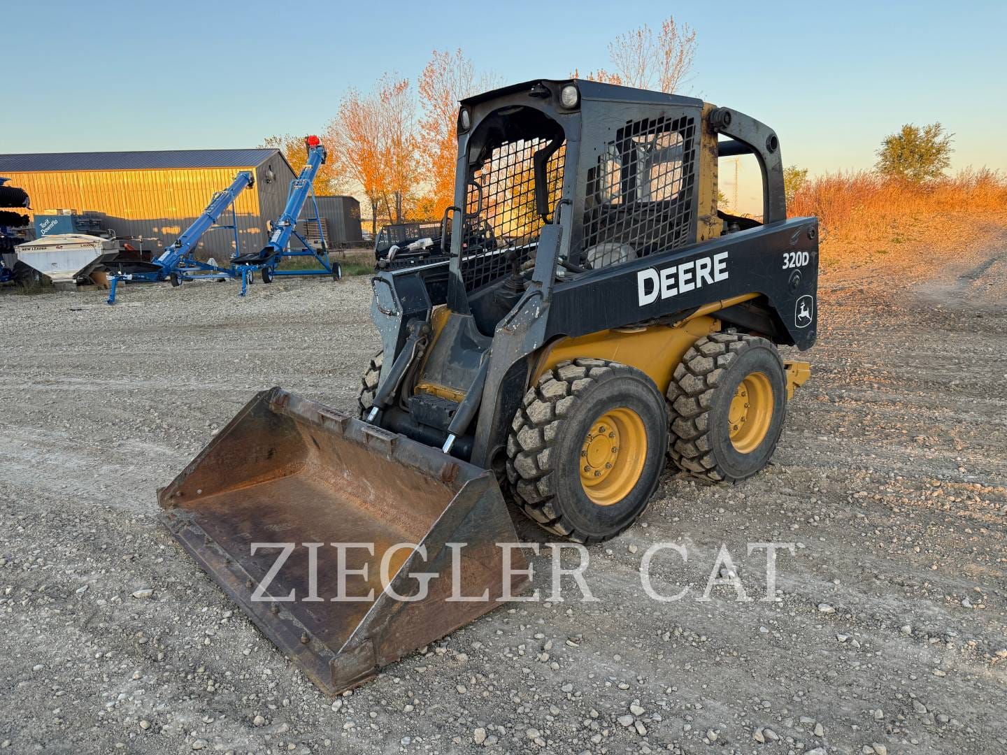 2011 John Deere 320D Equipment Image0