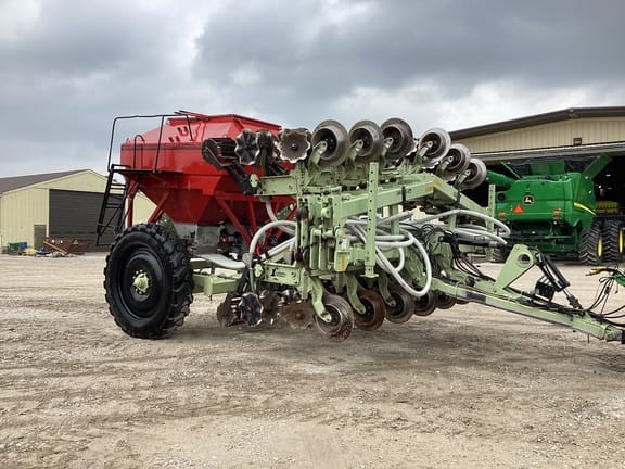 2011 Orthman 1tRIPr Equipment Image0