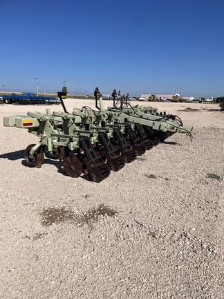 2011 Orthman 1tRIPr Equipment Image0