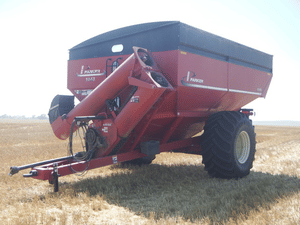 2011 Parker 1048 Image