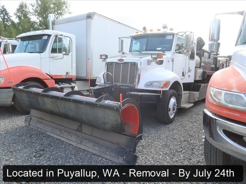Image of Peterbilt 337 Primary image