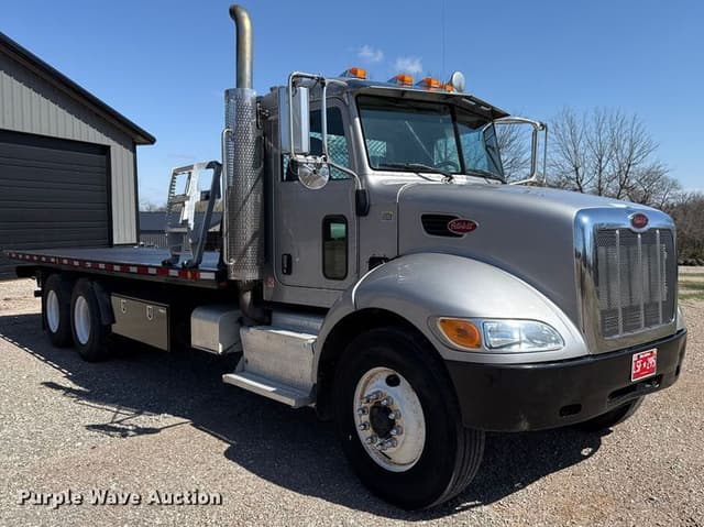 Image of Peterbilt 348 equipment image 2