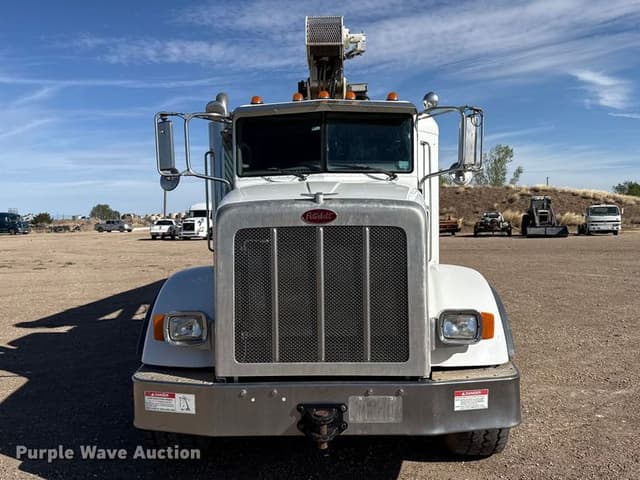 Image of Peterbilt 365 equipment image 2