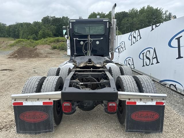 Image of Peterbilt 365 equipment image 3