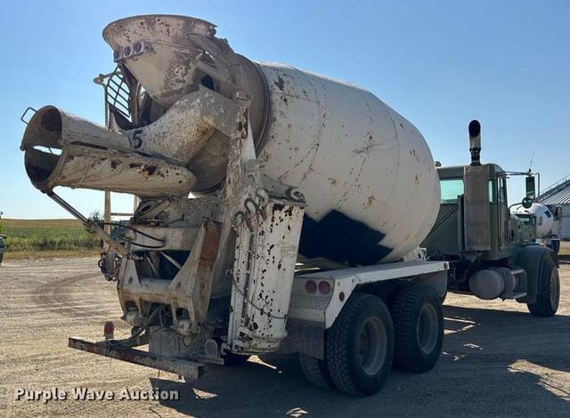 Image of Peterbilt 365 equipment image 4
