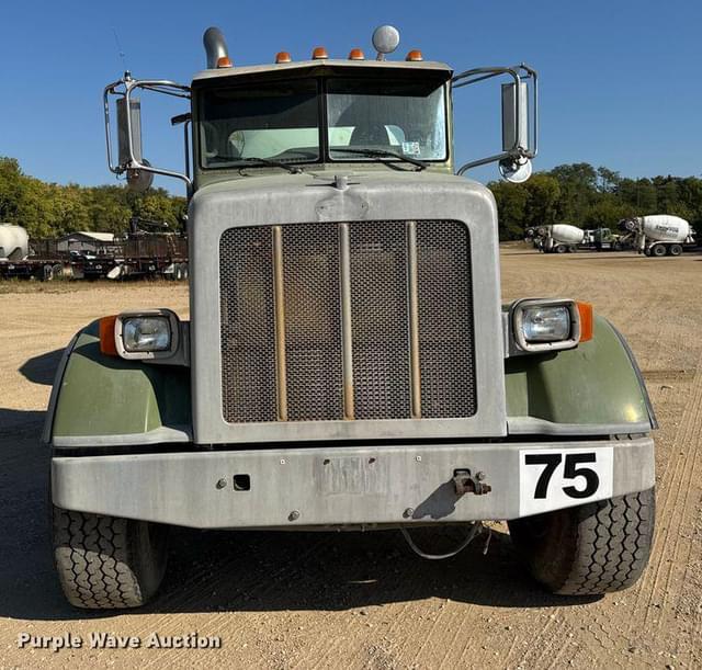 Image of Peterbilt 365 equipment image 1