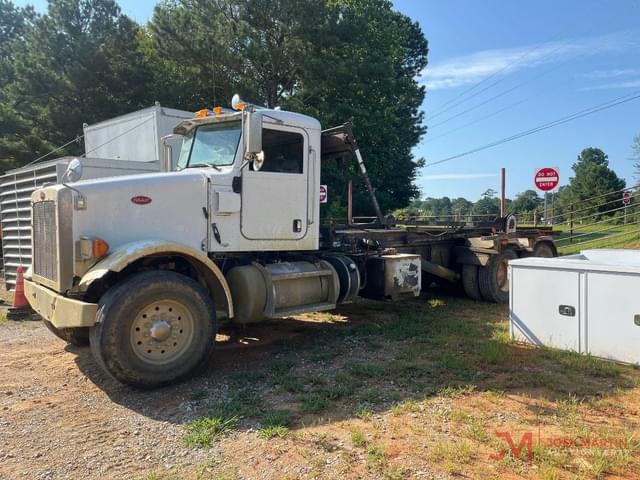 Image of Peterbilt 365 equipment image 3