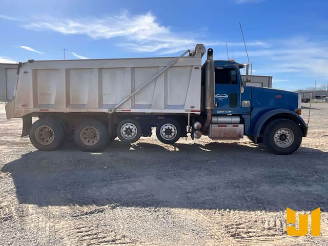 Image of Peterbilt 367 equipment image 3