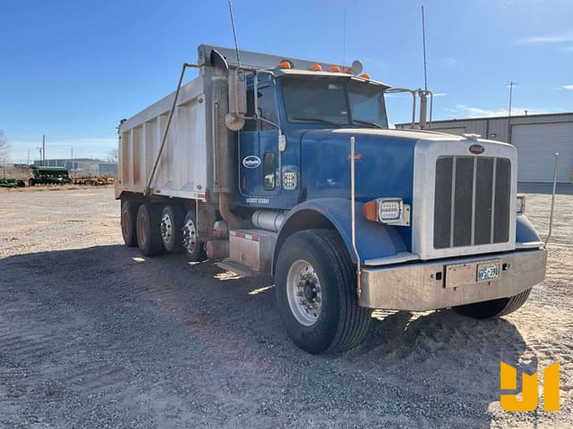 Image of Peterbilt 367 equipment image 2