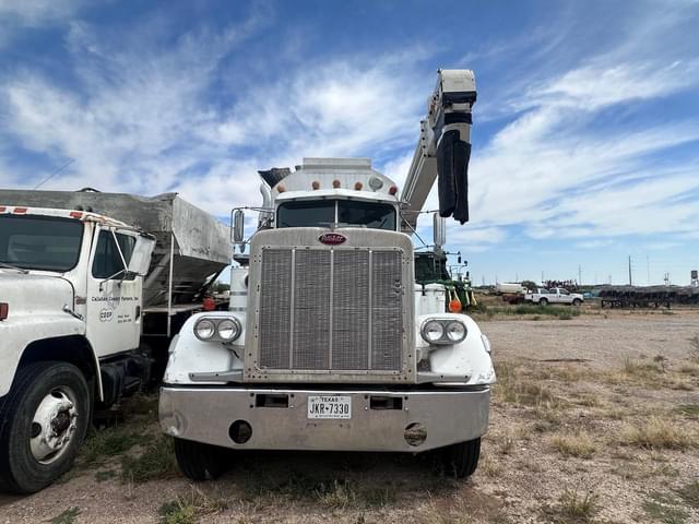 Image of Peterbilt 382 equipment image 3