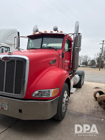 Main image Peterbilt 386