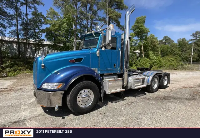 Image of Peterbilt 386 equipment image 1