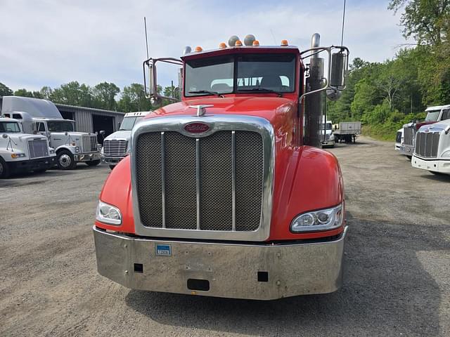 Image of Peterbilt 386 equipment image 1