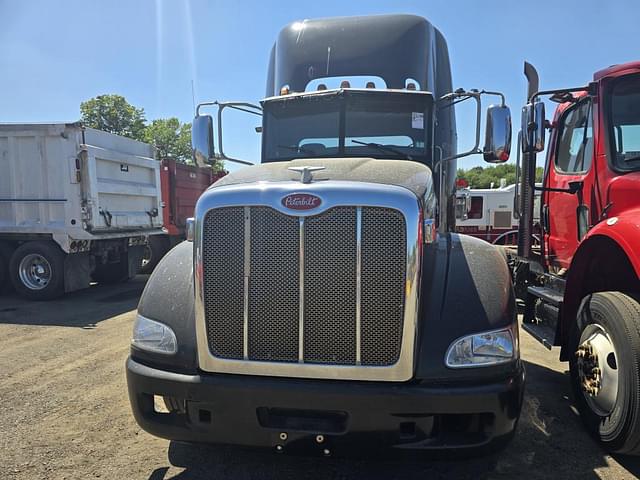 Image of Peterbilt 386 equipment image 1