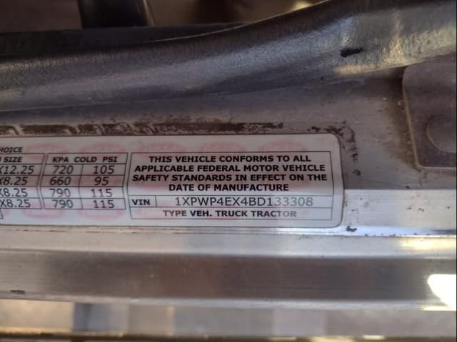 Image of Peterbilt 388 equipment image 4