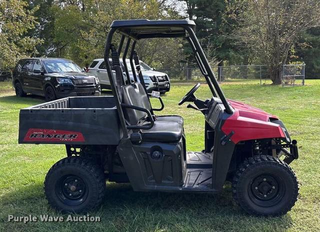 Image of Polaris RANGER 4X4 equipment image 3