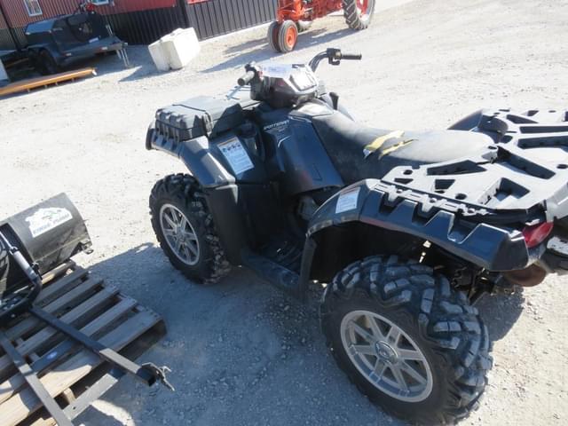 Image of Polaris Sportsman 550 equipment image 3