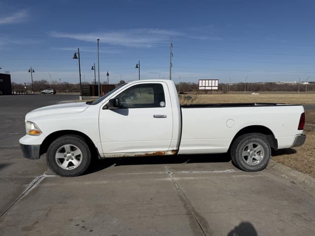 Image of Dodge Ram 1500 equipment image 3