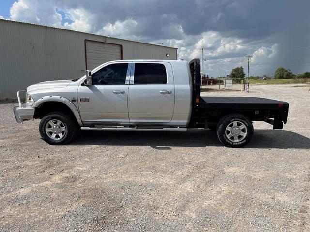 Image of Dodge Ram 2500 equipment image 3