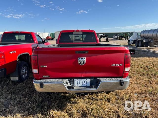 Image of Dodge Ram 2500 equipment image 3