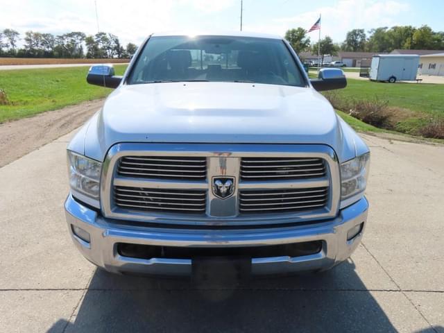 Image of Dodge Ram 2500 equipment image 2