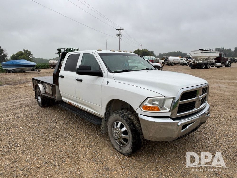 2011 Dodge Ram 3500 Equipment Image0