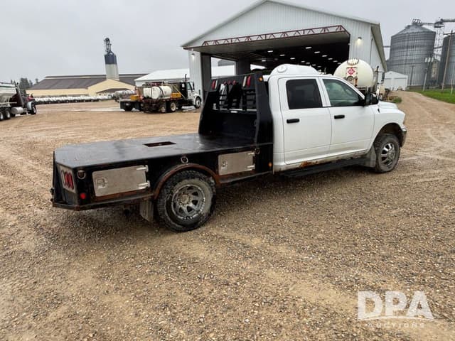 Image of Dodge Ram 3500 equipment image 4
